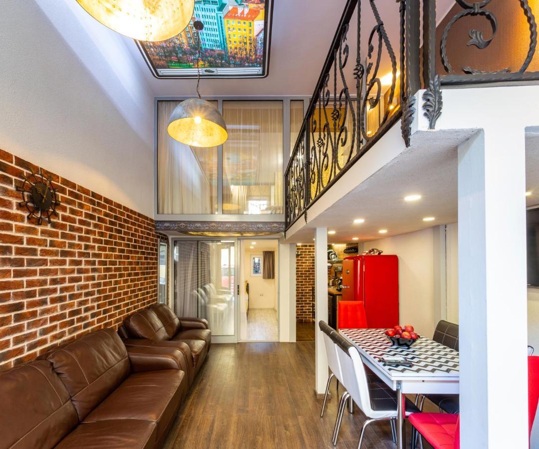 Top Center Vintage Sofia Condo ภายนอก รูปภาพ