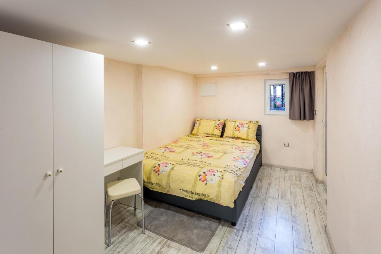 Top Center Vintage Sofia Condo ภายนอก รูปภาพ